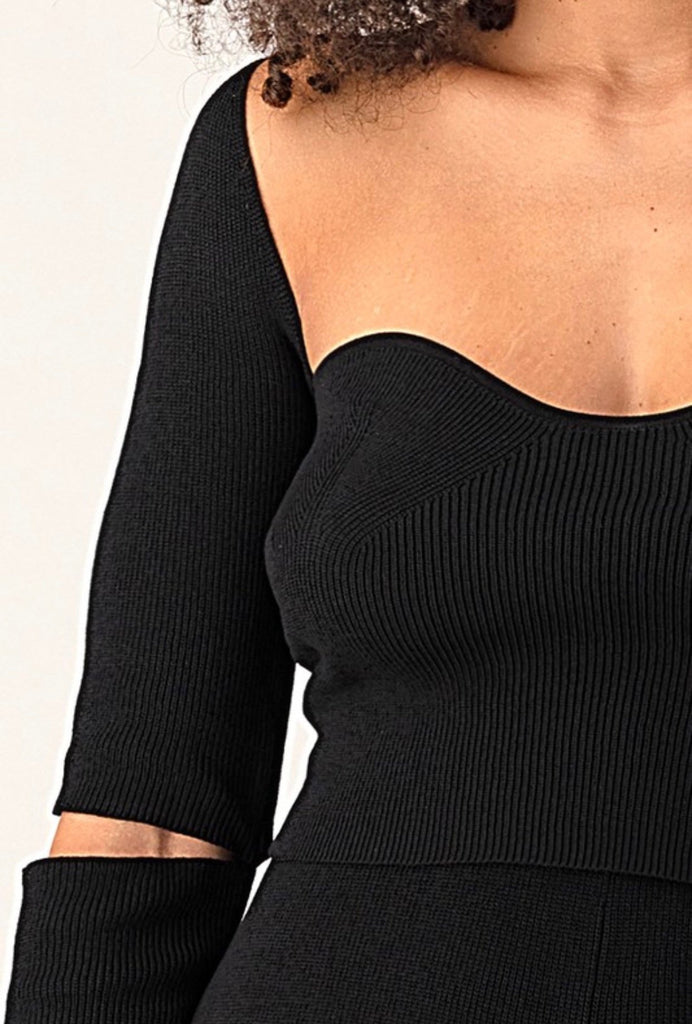 Black Two Piece Off the Shoulder Set - VÉV COLLECTIONS