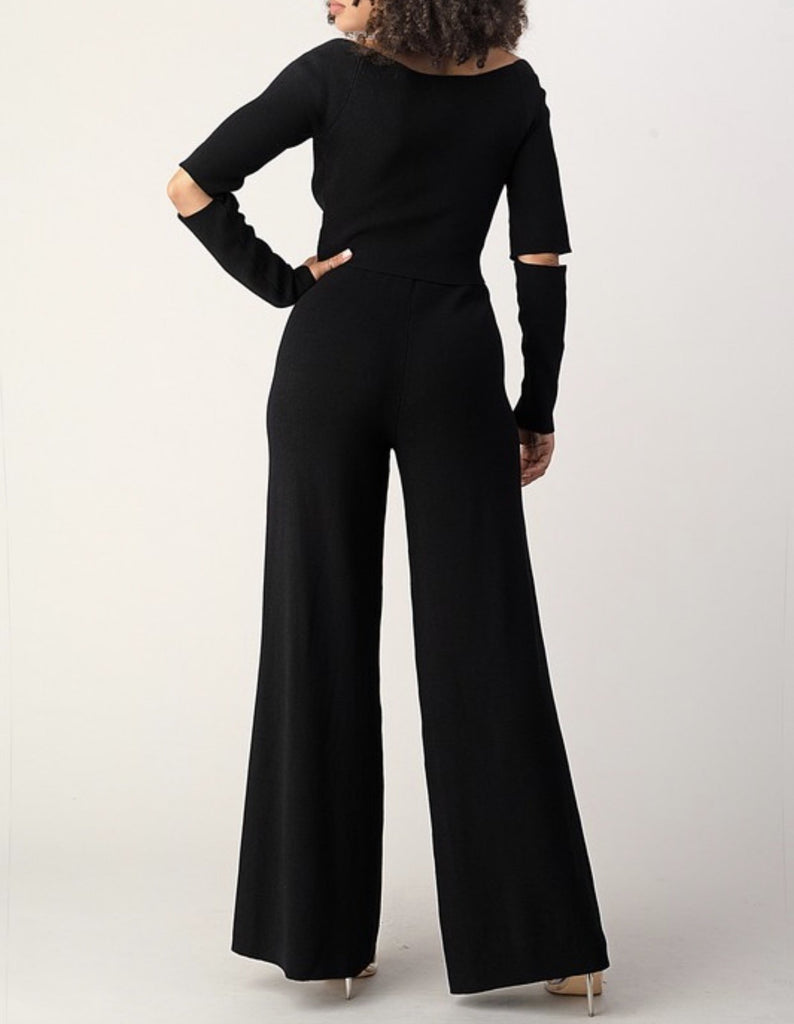 Black Two Piece Off the Shoulder Set - VÉV COLLECTIONS